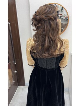 セットサロン ベル(Belle) サイドハーフアップアレンジ