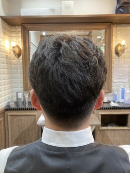 ルピナス 中田(Lupinus)の写真/トレンド感溢れるビジネスヘアStyleへと導く◆骨格・髪質を見極めたスタイルで忙しい朝のセットも簡単！