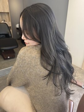 レイヤーカット×オリーブグレージュ◎