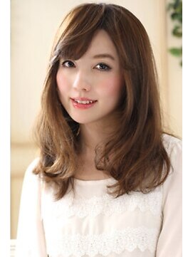 リーフ 新松戸(LeaF) 抜け感のある大人ミディ