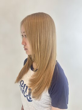 ユーシンエクラ(Yushin eclat) ブロンドレイヤーカット
