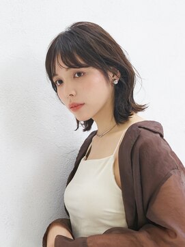 フローレス バイ ヘッドライト 三鷹店(hair flores by HEADLIGHT) ミディアムレイヤーカットクラゲヘアー小顔ココアグレージュ黒髪