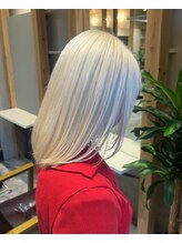 【鈴木　美玖】顔まわりカットや流行りのレイヤースタイルで作る骨格矯正カット