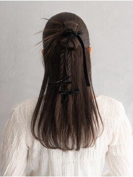 可愛らしくまとめたカチモリヘア