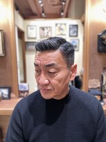 フォーコーナーズ(Four Corners)&nbsp;大人スキンフェードツーブロック刈り上げマンバン30代40代