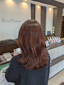 ブルーテーフ(Bleu Terre) 盛岡【白髪ぼかしハイライトピンク×レイヤーカット卒業式に◎】