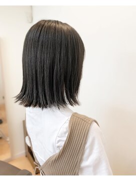 イヴァン アンド リズ 奈良店(IVAn ＆ LIZ) #切りっぱなしボブ