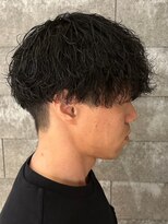 ヒュイル バイ ニアウ(Hwyl by Niau)&nbsp;メンズマッシュパーマ波巻スパイラルパーマニュアンスパーマ