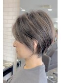 くびれショート×透明感ハイライト
