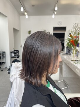 アオ 甲府本店(AO) 《AO hair》外国人風ブラウンベージュ×切りっぱなしボブ