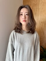 リノア 鵠沼海岸(LINOA)&nbsp;デザインカラー/レイヤーカット/ウェットヘア/オリーブベージュ