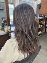 ヘアメイク デザート(HAIR MAKE DESART)&nbsp;木村法子【セミロング×グレー寄りのシアーグレージュ】