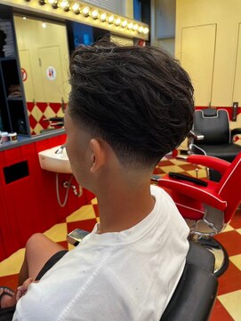 パーマ×テーパーフェード