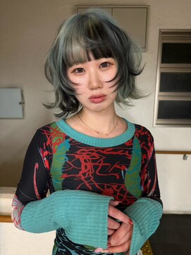 イェッカ パビル(YECCA pabil) 深緑のローライトデザイン