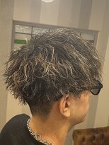 ヘアー クリエイト カルバリ(HAIR CREATE Calbari) 【縦落ちパーマ/ハイライト】