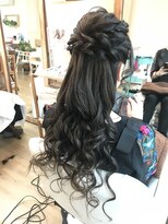 ロカット サロン(Roquat Salon)&nbsp;ふんわりロングハーフアップアレンジ【ヘアアレンジ　立川南口】