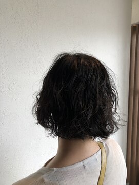 ユーシャイン(YOU SHINE) 強めにあてる毛先パーマのボブ