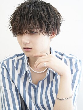 ジョエミバイアンアミ(joemi by Un ami) (joemi 新宿)波巻きスパイラルパーマ 前下がりマッシュ 近江