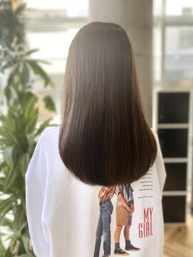 イリー 代官山(ILY) サラツヤストレート/フェミニンロング/30代・40代・50代/60代