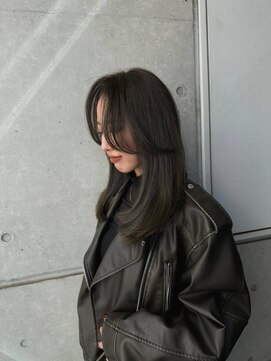 リバレッジ 白金(Leverage) 海外レイヤーオリーブカラー30代【目黒白金】:Mayu Yamaoka