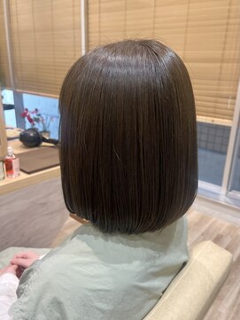 ボネッカ 鶴見(BONECCA) オリーブブラウン【柳澤優名】