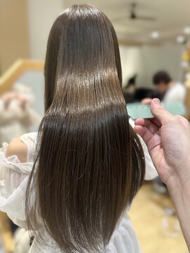 バイオレット 横浜店(Violet) 髪質改善トリートメントロングレイヤーグレーベージュKA-3