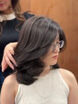 エッセンザ 梅田(ESSENZA)&nbsp;ミディボブ 海外レイヤーカット ミディアムレイヤー