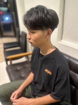 ヘアーメイク グレース ヴィヴィ(HAIR MAKE GRACE ViVi) 刈り上げショート/センターパート/
