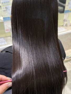 リー 尼崎(Lee) 髪質改善カラー艶カラートリートメントレイヤーカットハイトーン