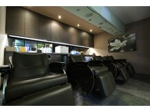 アルケー ヘアアンドヘッドスパ 錦糸町南口店(arche Hair&head spa)の雰囲気（スパ専用シャンプー台で癒します♪[錦糸町/錦糸町南口/錦糸町]）