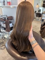 ケリーアン 太田(kelly.un)&nbsp;olive beige/透明感カラー／赤み消しカラー