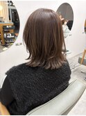 ミディアムレイヤースタイル