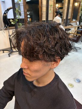 グロウ 博多店(growth) 博多メンズフェザーパーマ