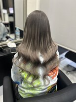 グランディールヘアデザイン(grandir hairdesign)&nbsp;シルバーグラデーション！-Yurika-