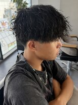 トリッカ シブヤ(TRICCA SHIBUYA)&nbsp;メンズカットパーマニュアンス波巻きナミマキツイストスパイラル