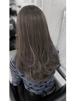 サロンティティ(salon titi) グレージュ×レイヤーカット