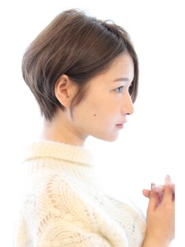 レウナ 外苑前(Reuna) 大人可愛く丸みが可愛いコンパクトショート