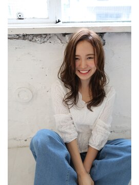 コム(com by neolive) 大人愛され ピュアカール