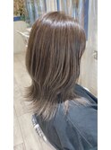 ハイライト×グレージュ×レイヤー