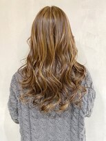 アイティー バイ アルバム 浦和店(IT by ALBUM)&nbsp;ハイライトロング_くびれミディイヤリングカラー_ba318401