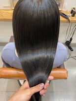 ネイヴィル(navile)&nbsp;◎赤みのない透け感グレージュ