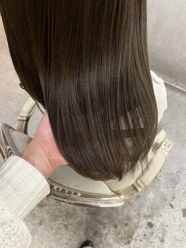 ロイジー(roijir) 【roijir 表参道】オリーブベージュ×髪質改善