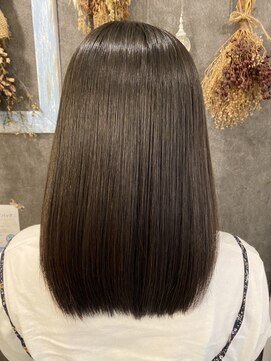 グラシア ヘア(gracia hair) サラ艶ストレート