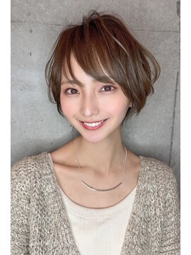 リークフー(Ree cu fuu) 10代20代30代40代 前髪　ひし形ショートボブ　藤沢