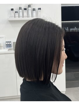 アオ 甲府本店(AO) 《AO hair》切りっぱなしボブ
