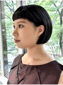 オン眉ボブ
