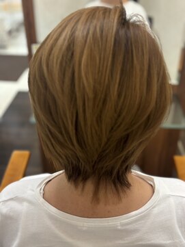 リベーヌプラス 絶壁解消/ひし形/くびれ/斜めバング/60代50代40代/ミセスヘア6B