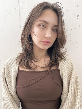 ビーチ(BEACH) 透け感ベージュかきあげミディアムレイヤー