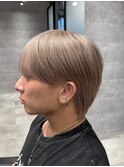 ホワイトベージュ/韓国マッシュ/フェザーショート/20代/30代