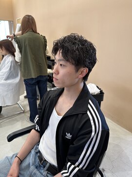 ジジ インターパーク 宇都宮(Gigi) スパイキーショート/スパイキー/メンズショート/メンズパーマ